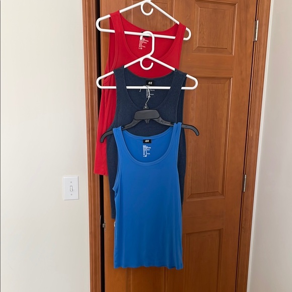 H & M tank top 3 pack medium - Picture 1 of 10